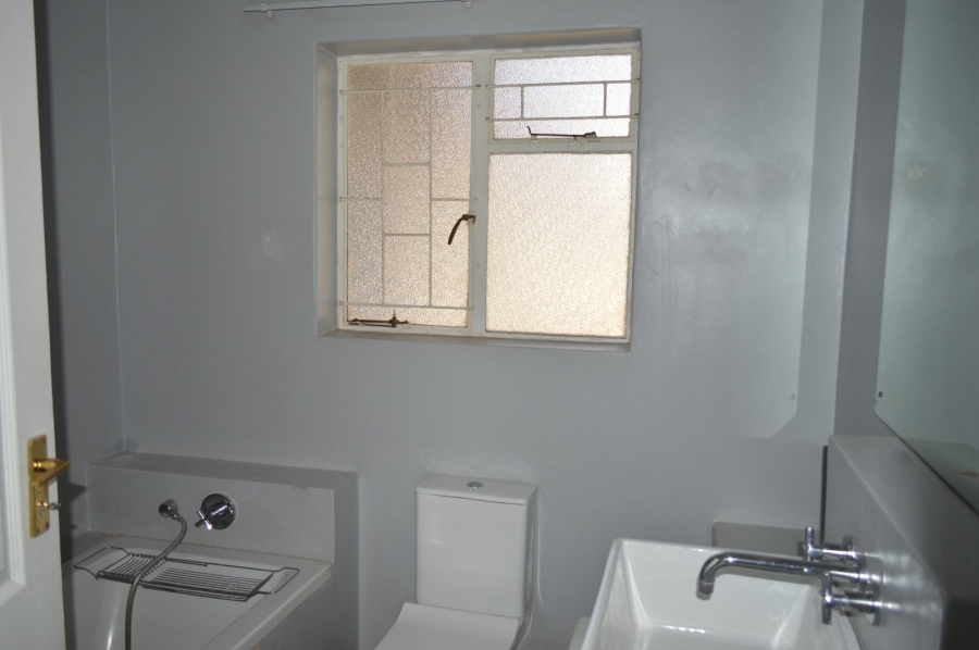 To Let Commercial Property for Rent in Flamwood North West